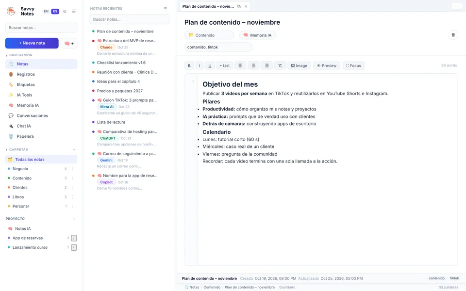 Editor de notas de Savvy Notes con carpetas a la izquierda y panel de información a la derecha